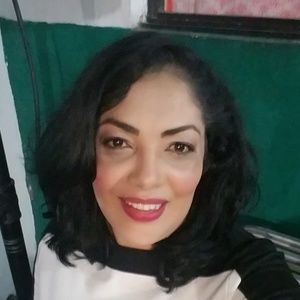 Meet your Posher, Eva